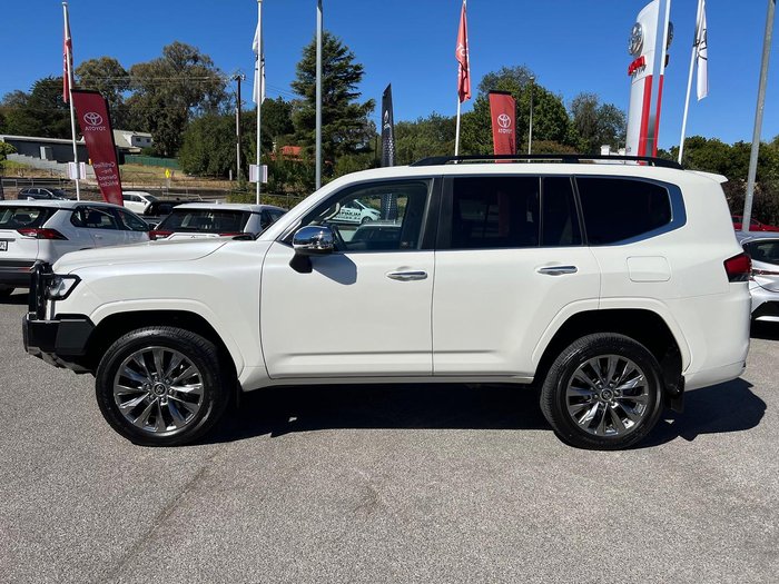 2022 Toyota Landcruiser Sahara ZX