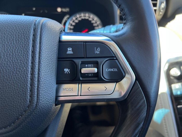 2022 Toyota Landcruiser Sahara ZX