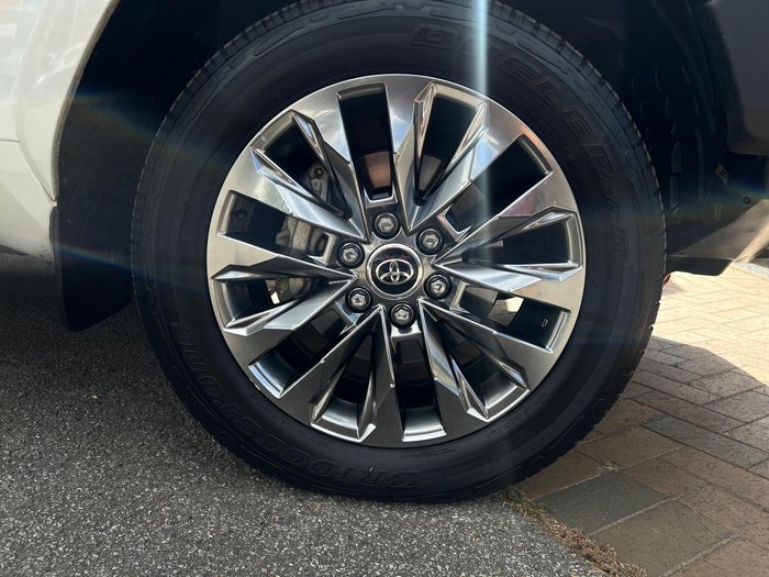 2022 Toyota Landcruiser Sahara ZX