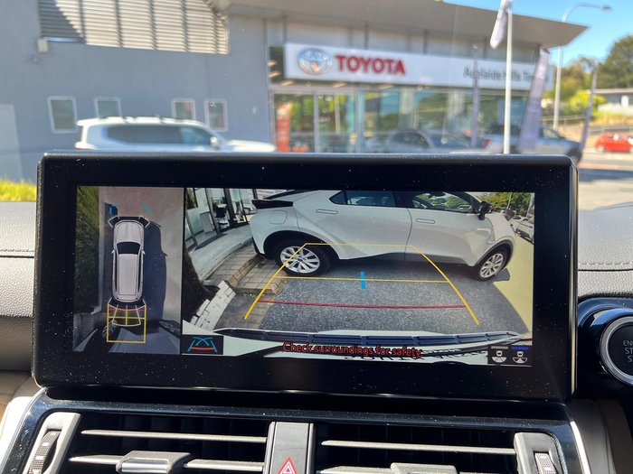 2022 Toyota Landcruiser Sahara ZX