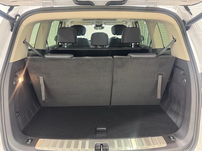 2025 LDV D90 Executive