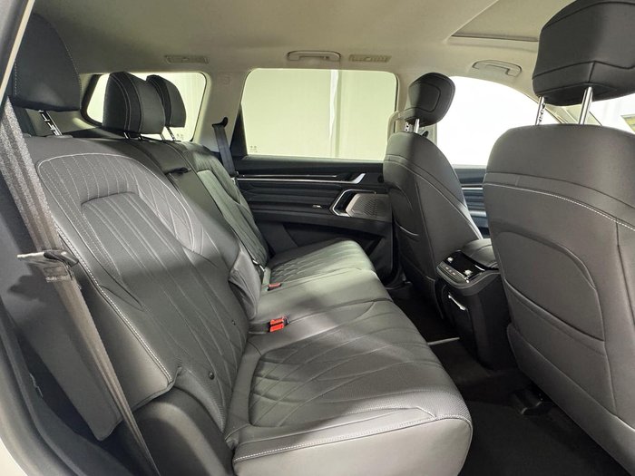 2025 LDV D90 Executive