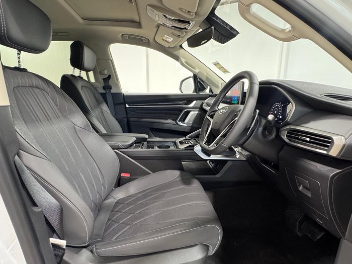 2025 LDV D90 Executive