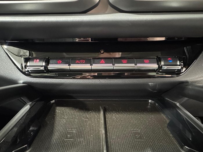 2025 LDV D90 Executive