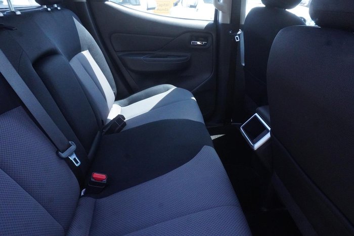 2019 Mitsubishi Triton GLX+