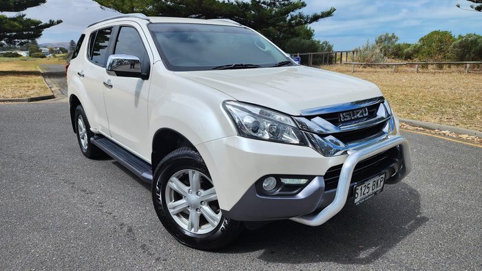 2016 Isuzu MU-X
