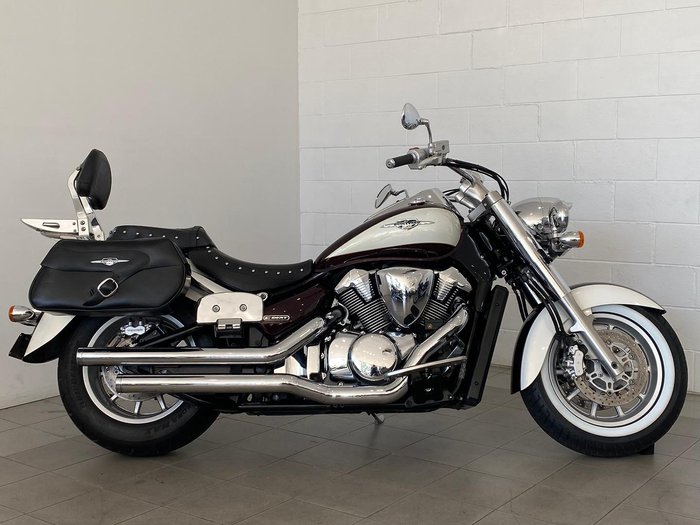 2011 Suzuki Boulevard C109RT (VLR1800T) Boulevard Red