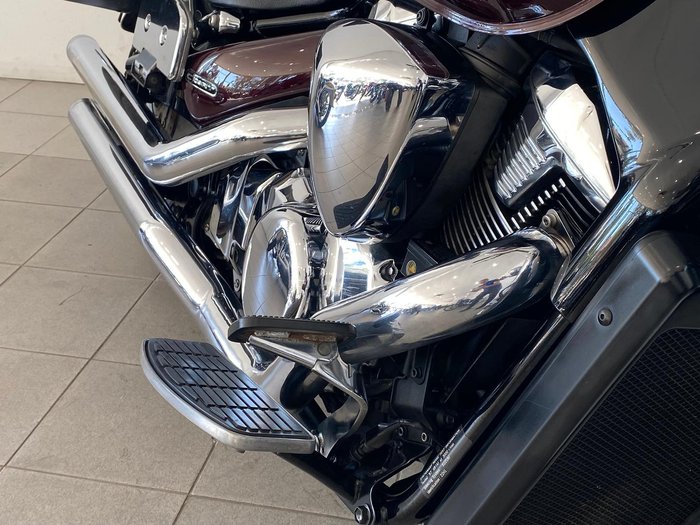 2011 Suzuki Boulevard C109RT (VLR1800T) Boulevard Red