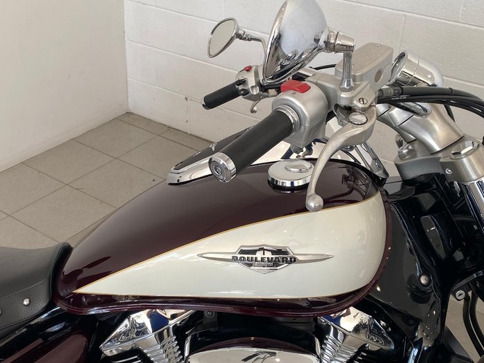 2011 Suzuki Boulevard C109RT (VLR1800T) Boulevard Red