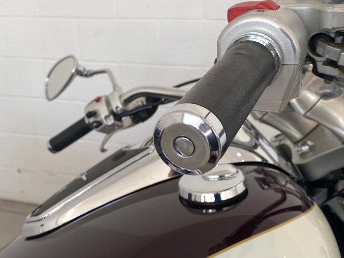 2011 Suzuki Boulevard C109RT (VLR1800T) Boulevard Red