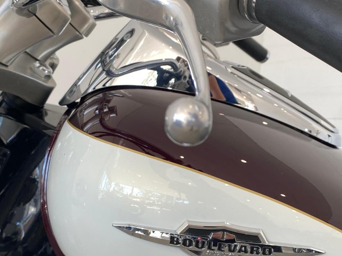 2011 Suzuki Boulevard C109RT (VLR1800T) Boulevard Red