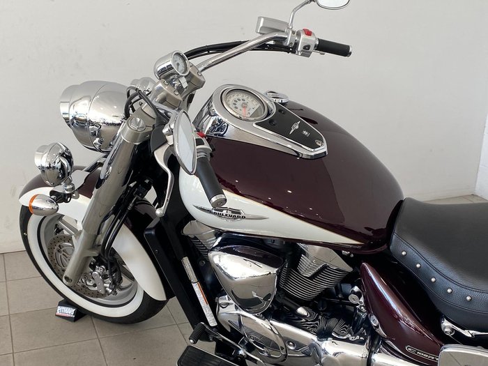 2011 Suzuki Boulevard C109RT (VLR1800T) Boulevard Red