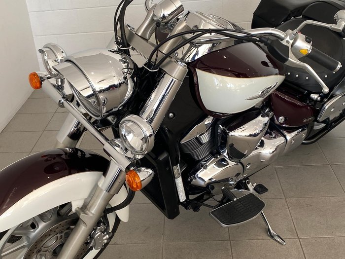 2011 Suzuki Boulevard C109RT (VLR1800T) Boulevard Red