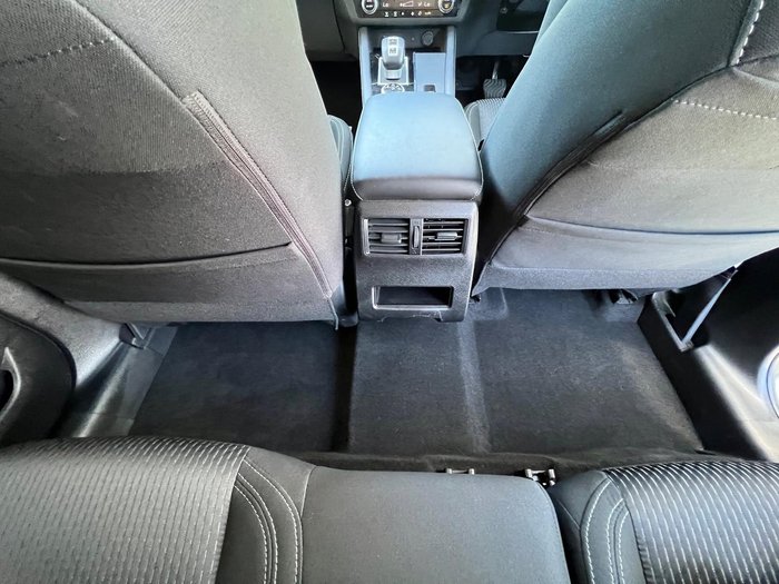 2022 Mitsubishi Outlander LS