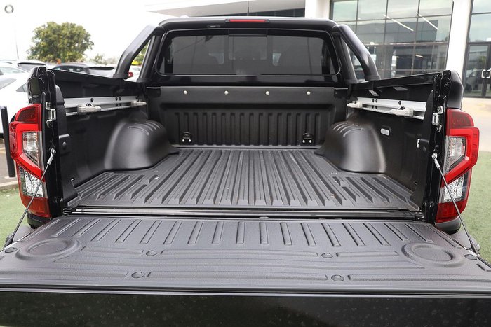 2025 Nissan Navara PRO-4X