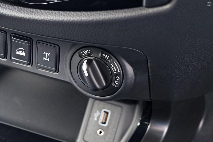 2025 Nissan Navara PRO-4X