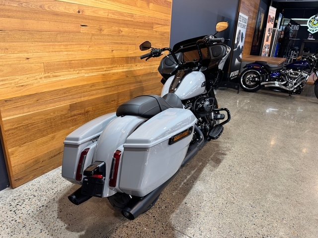 2025 HARLEY-DAVIDSON FLTRX ROAD GLIDE (117)