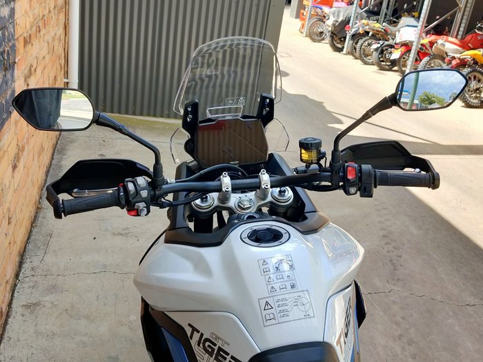 2026 TRIUMPH TIGER 900 GT ALPINE ROAD SNOWDONIA