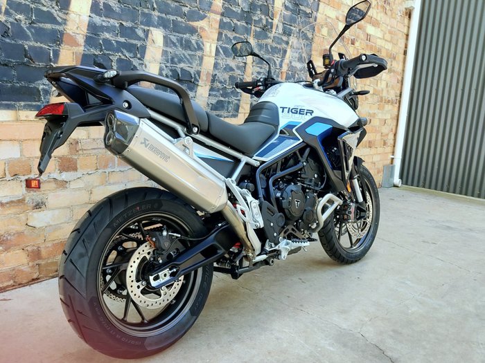 2026 TRIUMPH TIGER 900 GT ALPINE ROAD SNOWDONIA
