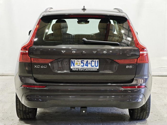 2021 Volvo XC60 B5 Momentum