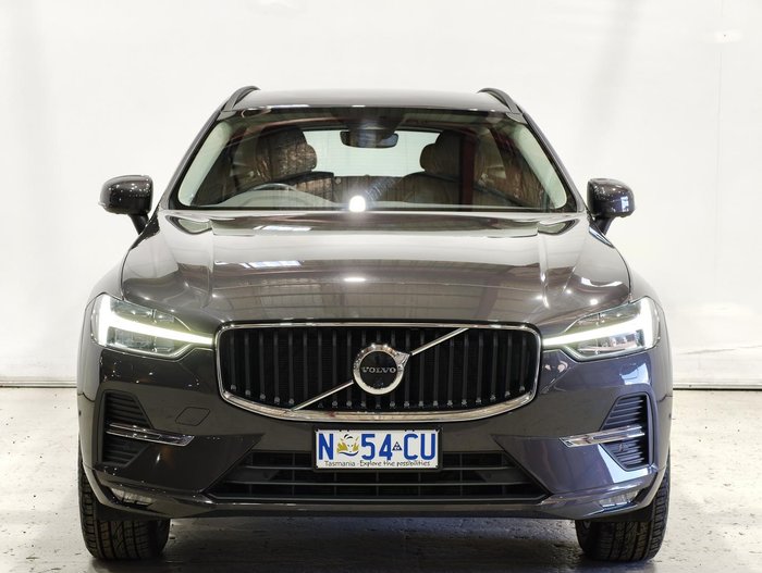 2021 Volvo XC60 B5 Momentum