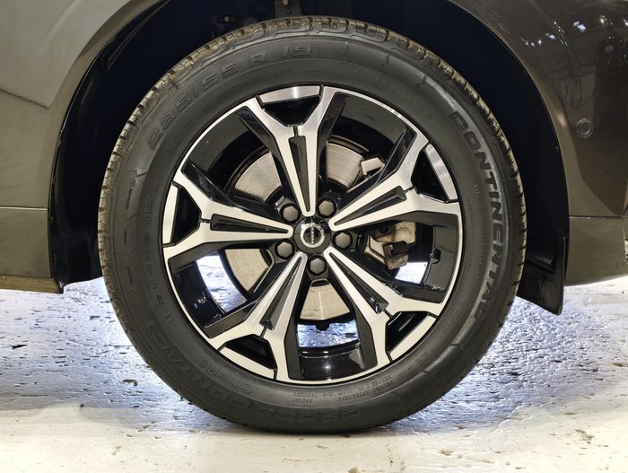 2021 Volvo XC60 B5 Momentum