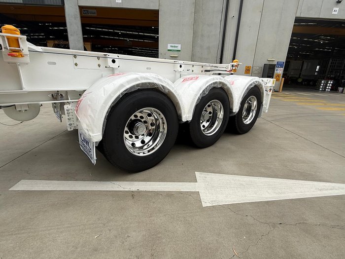 2026 CIMC 40' Retractable With 3 Way Twist Locks