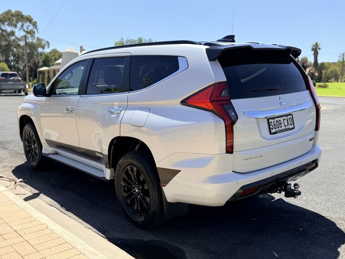 2023 Mitsubishi Pajero Sport GSR