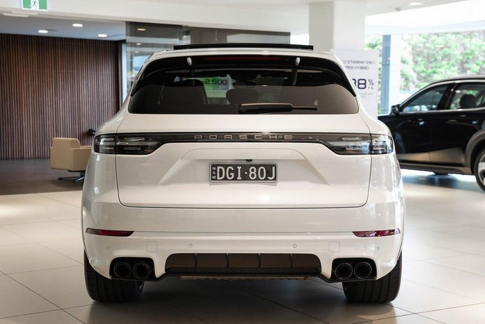 2022 Porsche Cayenne Platinum Edition