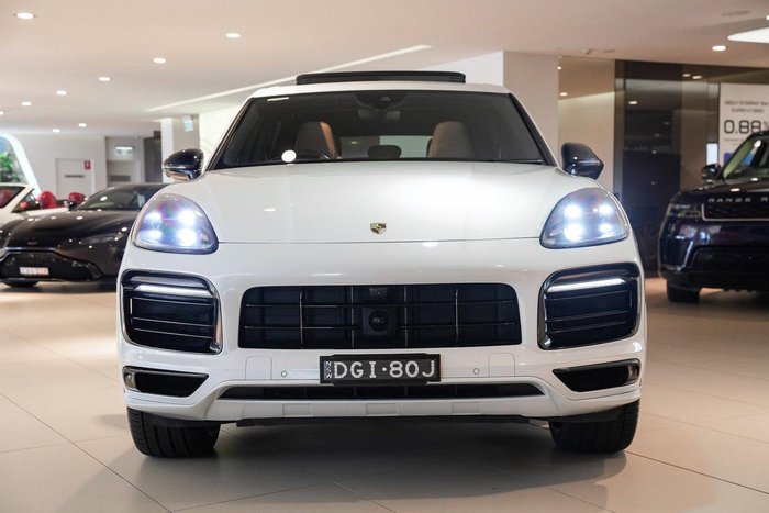2022 Porsche Cayenne Platinum Edition