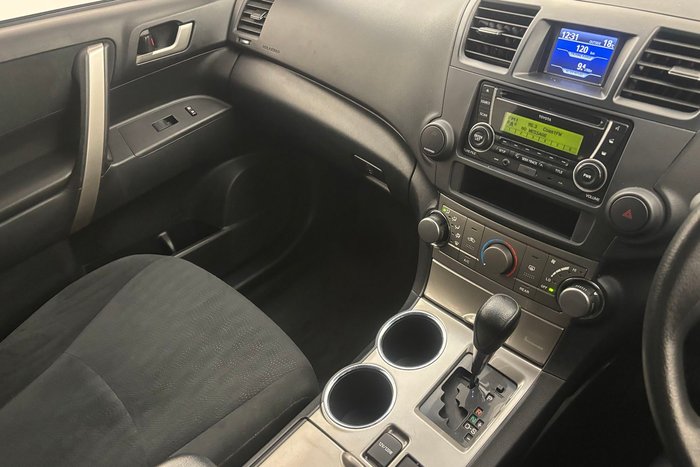 2013 Toyota Kluger KX-R