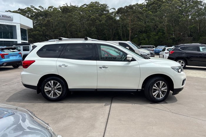 2018 Nissan Pathfinder ST