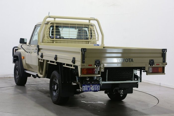 2025 Toyota Landcruiser GXL