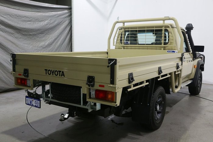 2025 Toyota Landcruiser GXL