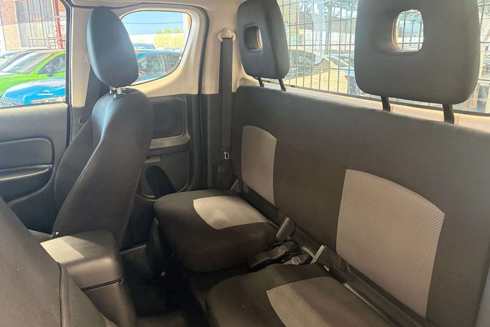 2019 Mitsubishi Triton GLX ADAS