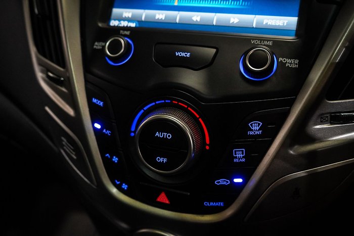 2016 Hyundai Veloster +