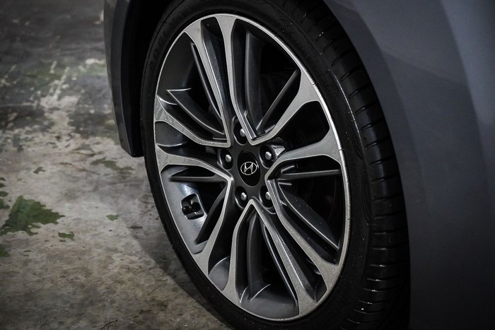 2016 Hyundai Veloster +