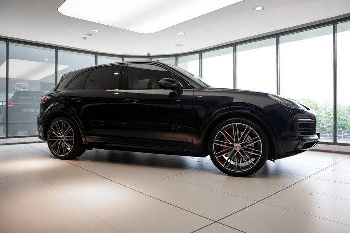 2021 Porsche Cayenne GTS