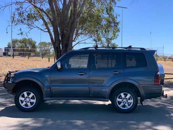 2006 Mitsubishi Pajero VR-X