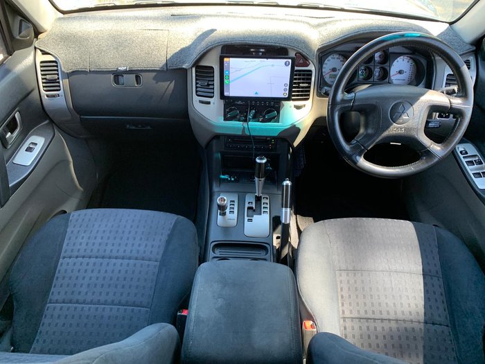 2006 Mitsubishi Pajero VR-X