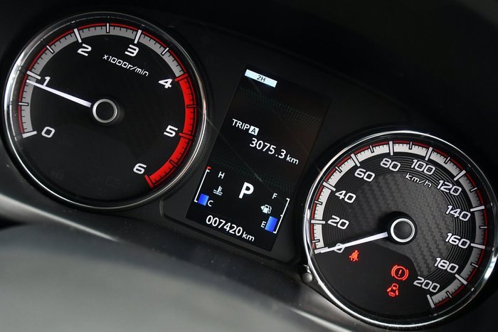 2024 Mitsubishi Triton GLX