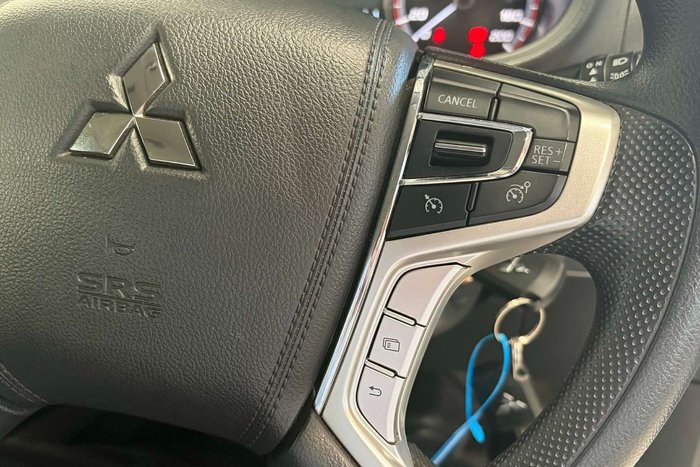 2024 Mitsubishi Triton GLX