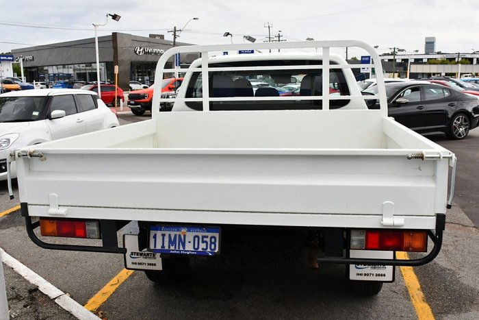 2024 Mitsubishi Triton GLX