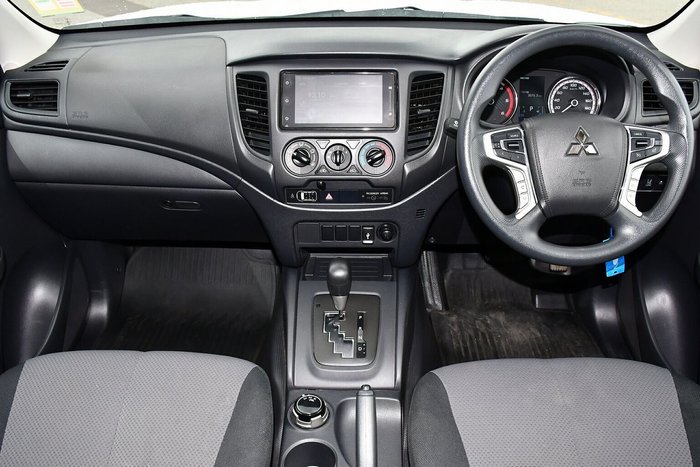 2024 Mitsubishi Triton GLX