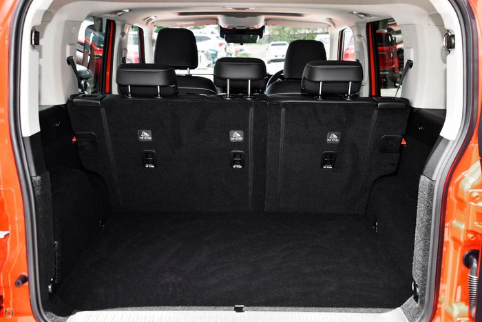 2025 GWM Tank 300 Lux