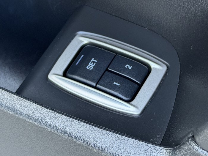 2014 Jaguar XF Premium Luxury