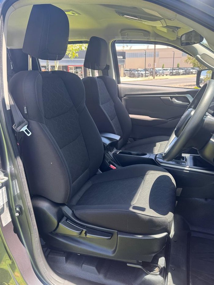 2023 Isuzu D-MAX LS-M