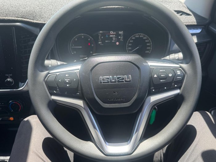 2023 Isuzu D-MAX LS-M