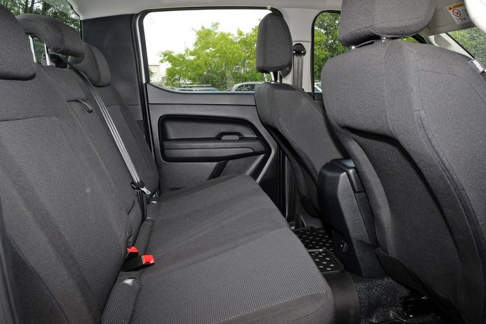 2024 Volkswagen Amarok TDI405 Core NF MY23 4X4 Dual Range Clear White