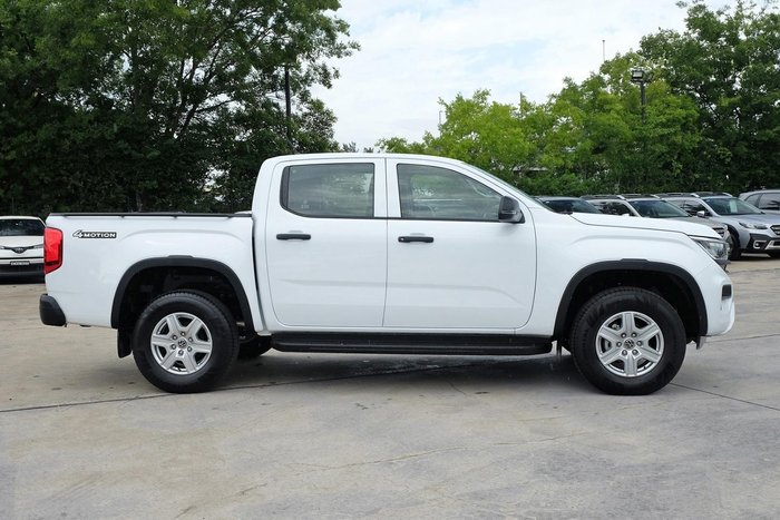 2024 Volkswagen Amarok TDI405 Core NF MY23 4X4 Dual Range Clear White